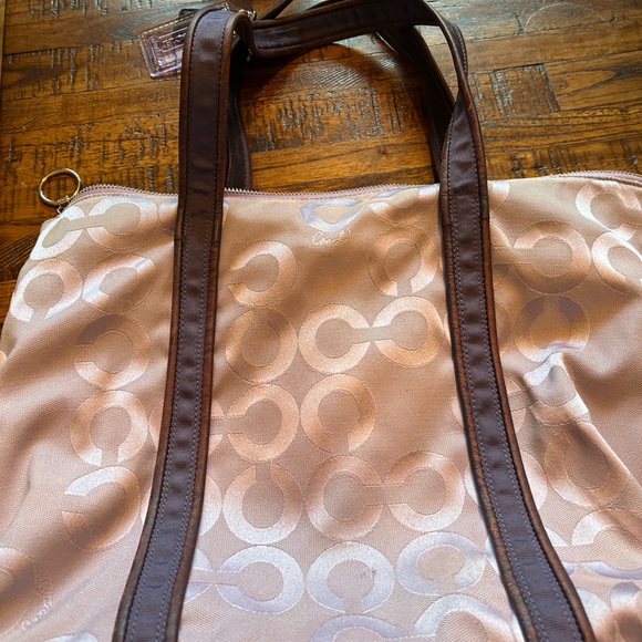 Coach light purple/lilac tote/purse/shoulder bag - Picture 2 of 3